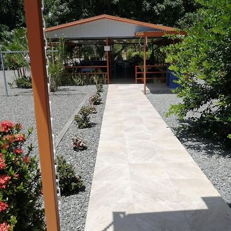 Puerto Vargas Lodge 卡维塔 外观 照片