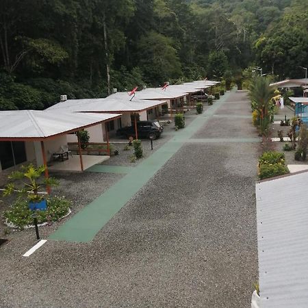 Puerto Vargas Lodge 卡维塔 外观 照片