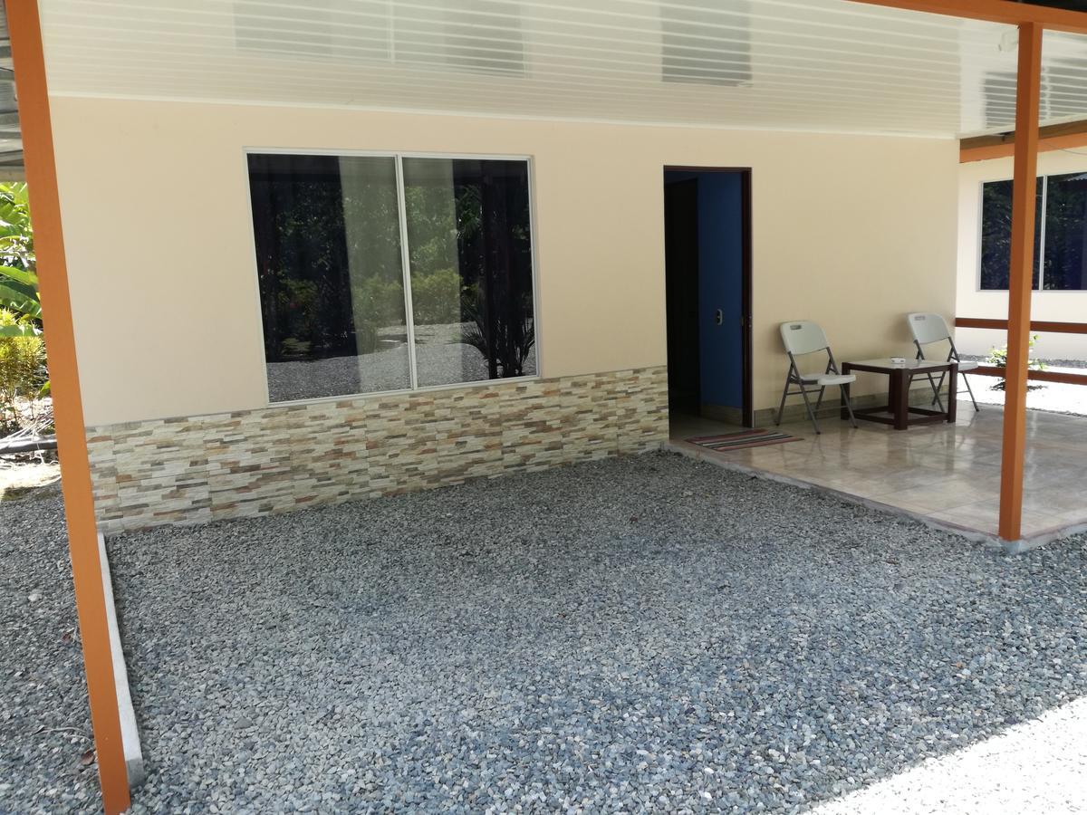 Puerto Vargas Lodge 卡维塔 外观 照片